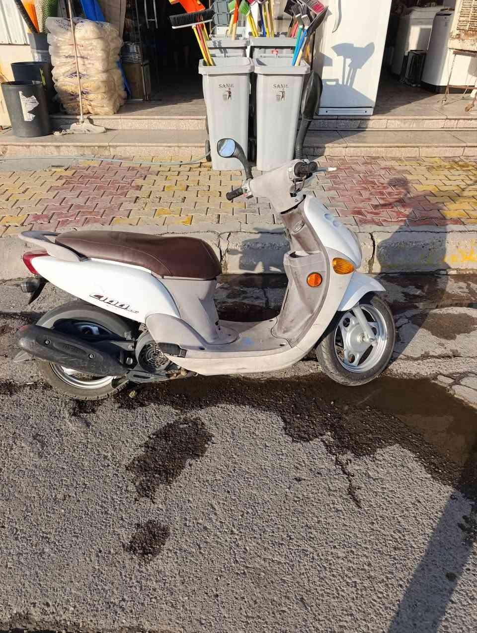 دراجة فلة دراجة خير من الله اي نقص مابيها كلشي شغال بيها برغي ممفتوح بيها تايرات جدد مكانها دورة شارع ابو طيارة عارضها ب ٩٥٠ الف وبيها مجال بسيط


**إذا كنت صاحب هذا الإعلان وتريد حذفه لأي سبب، رجاءا أرسل رسالة إلى الدعم الفني**