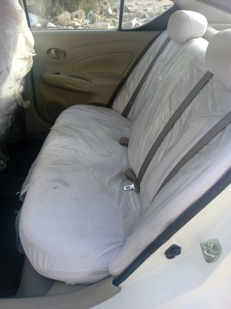 السلام عليكم 
نيسان صني م 24 للبيع 
رقم اربيل تحويل ثاني يوم
سيارة جديدة ماشيه 52 الف 
تدفئة تبريد ويه الاسويج كير مكينه وضع الشركه 
ام اللبليتة الزركة 
السعر 120
*********** الشراي يتصل
الخاص مغلق 
والسيارة وتفاصيله كدام عينك
