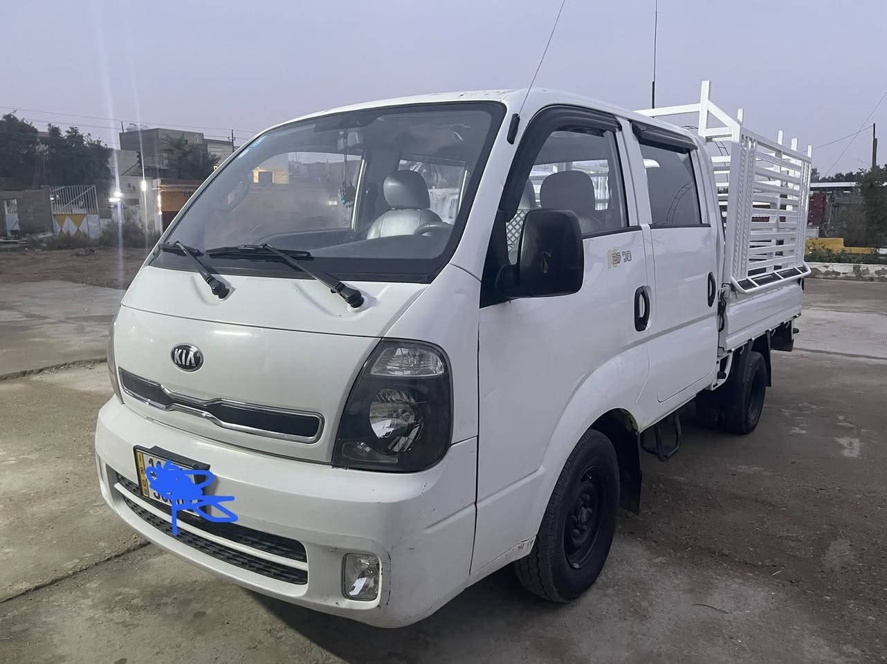 سلام عليكم كيا للبيع موديل 2015رقم بغداد السياره خير من الله السعر 140$مع المجال موقع بغداد البياع تقاطع الدرويش 
***********. ابو علي
