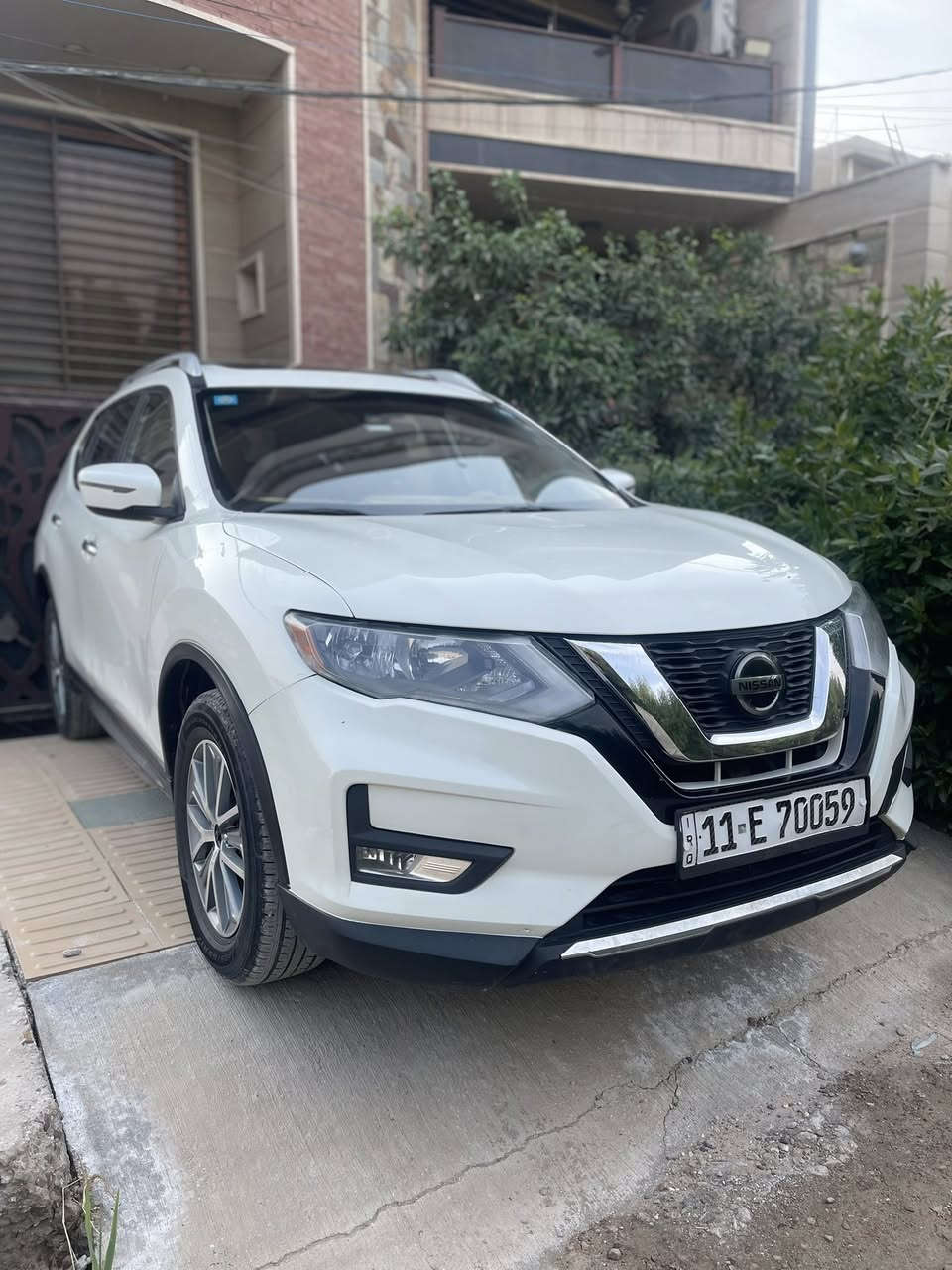 السلام عليكم
نيسان روج sv 
سيارة جديدة
ب اسمي هزة جديدة
2019 ماشية 60 الف ميل 
حادثه جاملغ وبنيد
تخم تاير جديد
جاهزة بدون اي نقص
محرك 4 سلندر 2500
فول مواصفات للاخير
بانوراما
تشغيل عن بعد
شاشة لمس تحكم ستيرن رادار امامي و جانبي كرسي كهرباء تدفئة 
جلد داخل قرمدي
تحديد مسار حساسات خلفية كامرة دوارة فور ويل
بعد بيها هواي مواصفات
السعر 153 وبيها مجال
بغداد الدورة
***********
