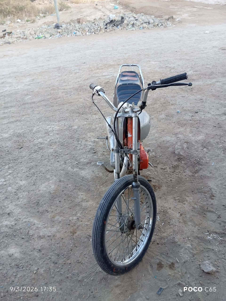 سلام عليكم اربعه كير كلك مكفوله موديل 18،،،،،مكينه ارشه احمد شهاب...... درجة حلوه دبلات شغاله مكينه حلوه وياله جدد ......عوزها بس دوسه رجل ......بيع أو مراوس سعر 225وبيها مجال المكان كربلاء العطيشي الحسينيه الرقم ***********
