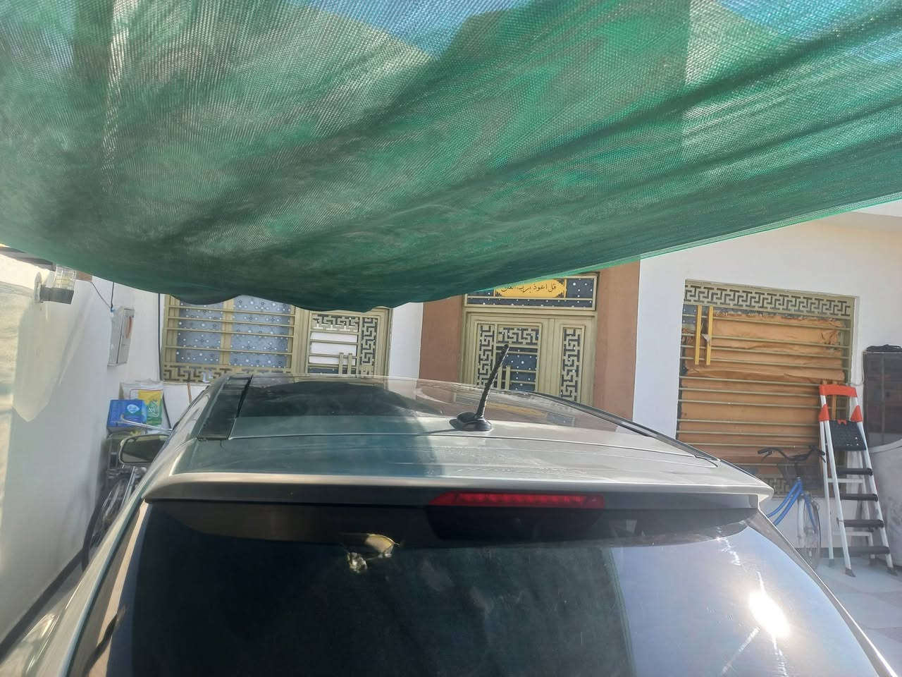 السلام عليك ورحمة الله وبركاته
توسان ١٢ حداديه ٩٠ بلميه 
سنويه نفاذ 
رقم بصره 
صاحب لسياره بلعماره 
مكان سياره عماره 
بانورما 
اشاير بلمري 
تحكم ستيرن 
تبريد ثلج 
تدفئه وتبريد بلكشن 
حساس وكامره وشاشه كبيره 
واردهه امريكي جاملغ لايسر فقط 
تخم تاير جديد 
باتري جديد 
كهربائي كله شغاله 
ويل كب ٤ 
فور ويل 
سياره بدلت واشر قبق ولفات سبب نضح من جوانب 
اريدهه مرواس او بيع ١١٧
 ***********
***********
