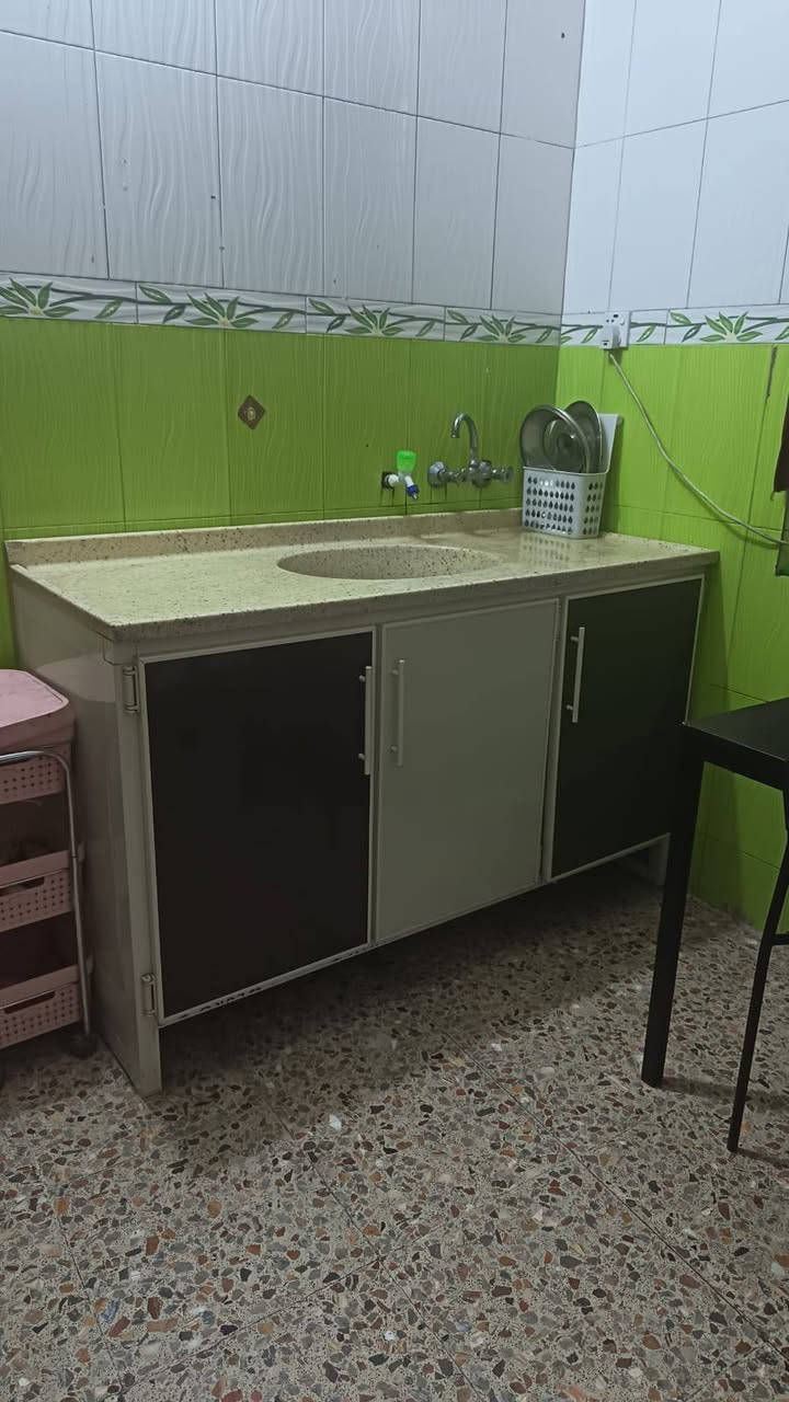 كاونتر المنيوم للبيع السنك والكاونتر مرمر نضيف كلش فصلته ب1300 ابيعه ب800 نهايته لان داشيل


**إذا كنت صاحب هذا الإعلان وتريد حذفه لأي سبب، رجاءا أرسل رسالة إلى الدعم الفني**