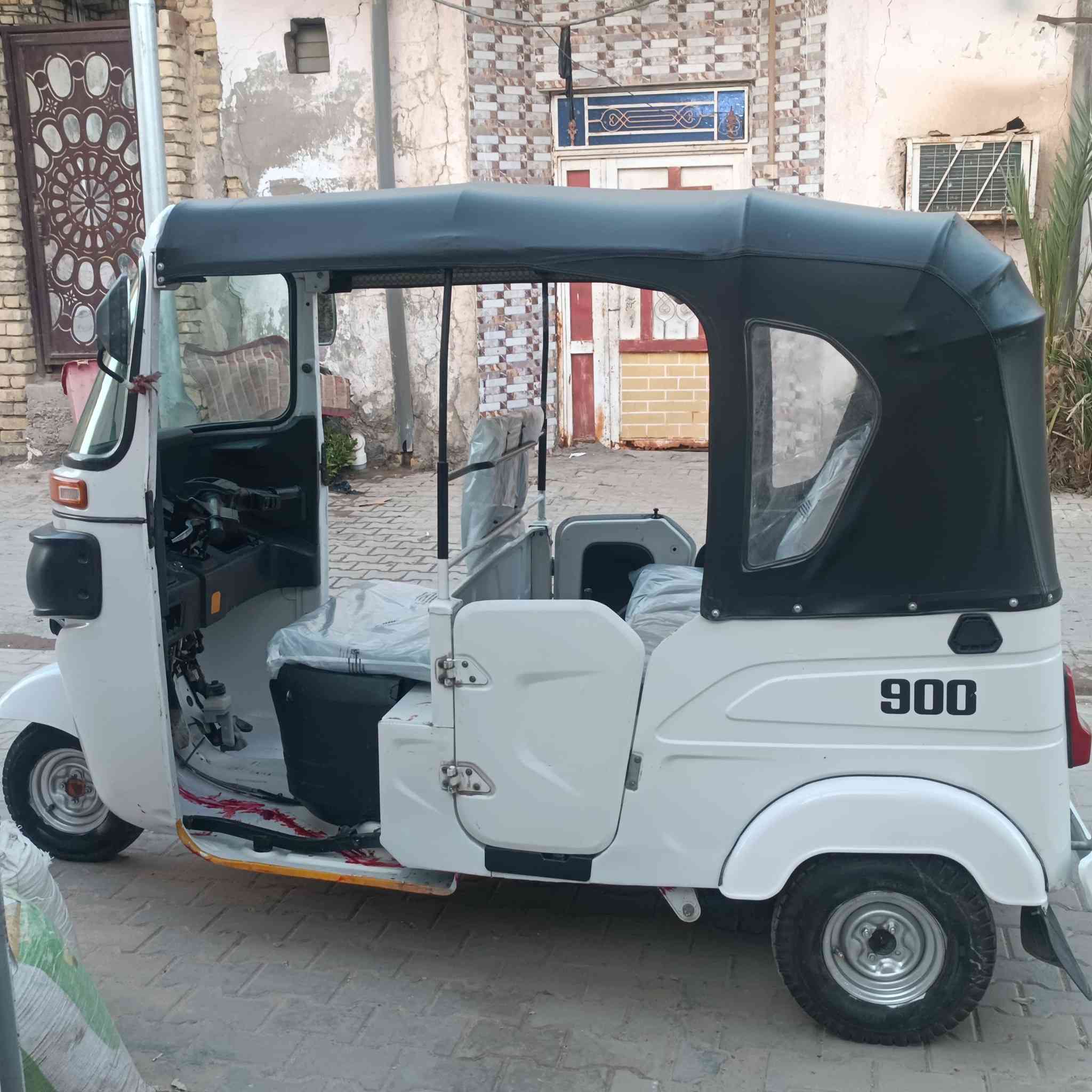 تكتك للبيع رقم وسنويه مكفوله كفاله مكان المجر الكبير للستفسار اتصل ***********  /***********
