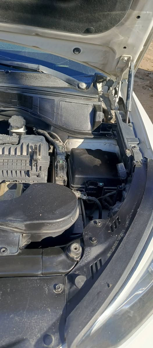 السلام عليكم 
سنتافي18 خليجي 6سلندر فول مواصفات عدا الفتحة ماشيه 125رقم جديد باسمي جاهزه من كلشي بية شخط بسيط وشبر بالجاملغ الامامي صلحتهن والباقي مكفول 7راكب للبيع اوالمراوس***********عارضه 215مكاني الديوانية
