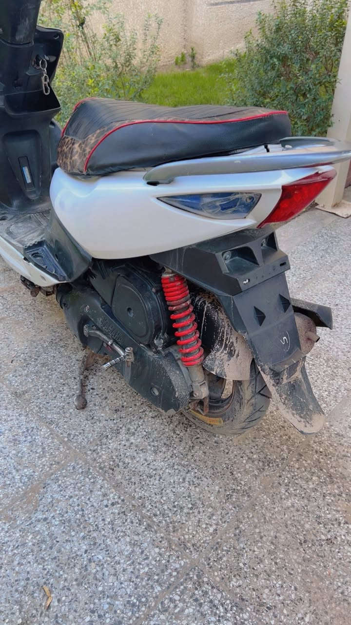 سلام عليكم للبيع دراجة ماكس مضلع السعر 550 وبيها مجال مكاني بغداد المشتل ***********
