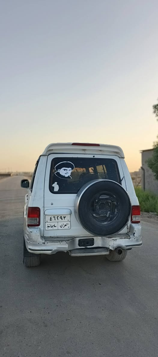 السلام عليكم للبيع كالوبر ٢٠٠١
السعر ٤٢ وبيه مجال بسيط 
جاهزه للاخير كير مكينه تخم تاير 
دواخل سبعه راكب وكالته وياهه
 تحويل مباشر السياره خير من الله 
مكان بابل الهاشمية *********** اتصل وبيك خير وتدلل
