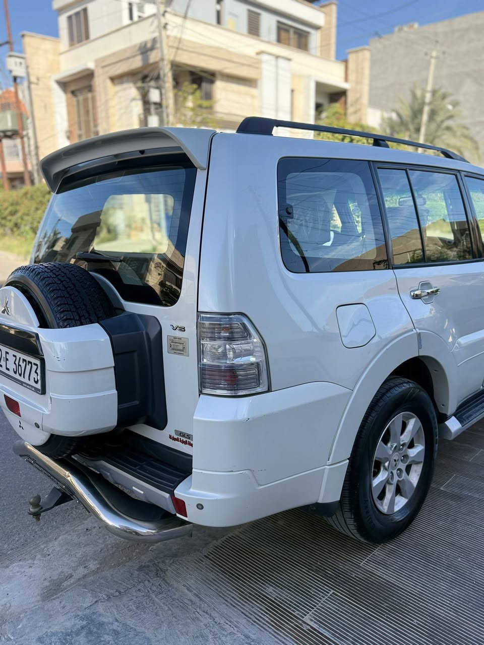 باجيرو موديل 2014 للبيع
فول مواصفات 1/1 خليجي حبتور محرك 3500 المرغوب
فتحة سقف
كشنات جلد + تغليف كشنات جلد ياباني اصلي مع ارضية السيارة
 تحكم كشنات
دمام خلفي
حساسات خلفية 
8 ايرباك
 مرايات شفط
٣ سيستم صوت
+7 راكب
٣+ كشنات قلاب
تحكمات استيرن
السيارة ماشية 152 كيلو حقيقي بيها بارد صغير كلش بالجاملغ الامامي عكس السايق ومبدل بيها دعامية امامية وشباك بدون دواخل 
 رقم اربيل تحويل او وكالة السعر 168 وبي مجال 
المكان بغداد /حي الخضراء ***********
