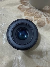عدسة كامره كانون 50 نضيفه     السعر 225   للتواصل 07716763674