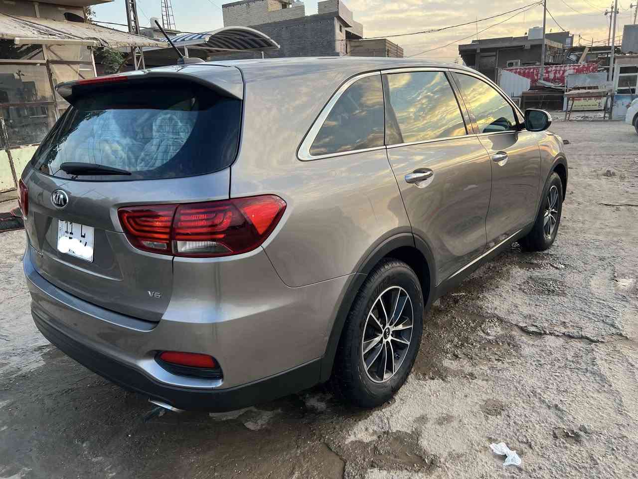 سورنتو للبيع موديل 2019 امريكي 
رقم بغداد دولي بسمي 
كفاله عامه السياره 
مواصفات ٦سلندر ٧ راكب قطعتين تبريد كشن كهرباء 
سونار مرفق مع الصور

بابل مسيب 
***********
