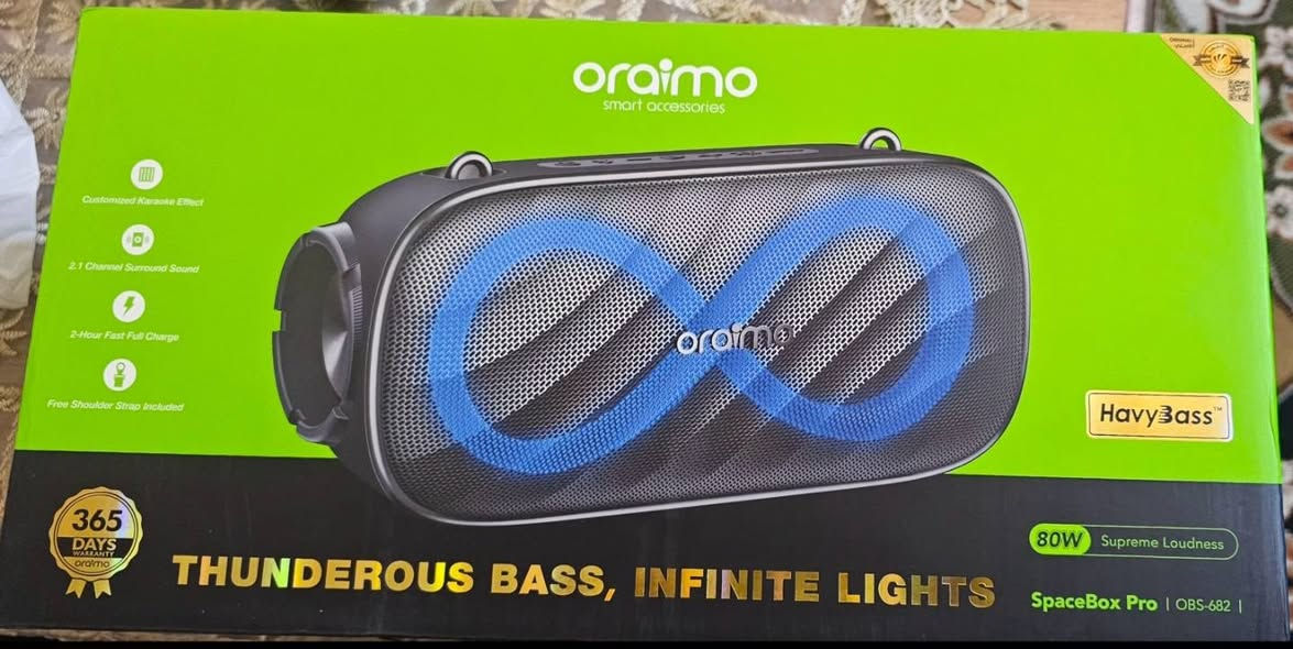 عيني شباب سماعات Oraimo SpaceBox Pro اخذتها من عين الفهد ب 150 الف براس السنه صوتها فد شي و ال Bass خرافي وتدعم تطبيق للتحكم كامل وهاذي مواصفاتها 
Oraimo SpaceBox Pro
​قوة الصوت: 80 وات (نظام 2.1 قناة).
​تكوين السماعات: ساب ووفر (4 بوصة) + 2 تويتر (2 بوصة) + 2 مشع سلبي (3 بوصة).
​البلوتوث: إصدار 5.4.
​البطارية: 5000 مللي أمبير / 7.4 فولت.
​مدة التشغيل: حتى 10 ساعات (تصل إلى 27 ساعة عبر وضع PlaytimeBoost).
​الشحن: سريع بقدرة 35 وات (يستغرق ساعتين).
​الإضاءة: LED تفاعلي متزامن مع الإيقاع (قابل للتخصيص).
​المدخلات: Bluetooth، AUX، USB Flash، TF Card، مدخل ميكروفون 6.35 ملم.
​الوظائف الإضافية: * تقنية HavyBass™ لتعزيز الترددات المنخفضة.
​وضع TWS لربط سماعتين.
​مخرج شحن للأجهزة الخارجية (Powerbank).
​دعم Google Fast Pair.
​الأبعاد: 328 × 152 × 138 مم.
​الملحقات: حزام كتف قابل للفك. للاستفسار عن السعر تفضل خاص


**إذا كنت صاحب هذا الإعلان وتريد حذفه لأي سبب، رجاءا أرسل رسالة إلى الدعم الفني**