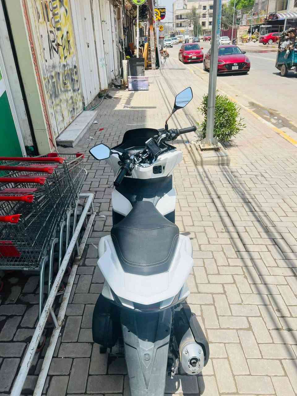 PCX
 فول نضافه شرط كفاله❤️‍🔥 
واحلا من صور حساسات كله شغاله✨
دراجه بلاديه
بغداد شعب
مكلف بل نشر
سعر 15ونص
***********
***********
