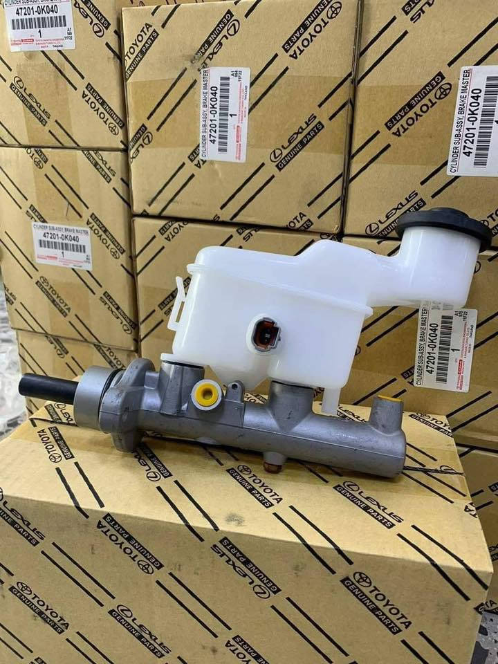 بفضل الله 
يعلن محل عمر الدليمي لتوفير جميع قطع غيار سيارات الياباينه 
يتوفر لدينا جميع قطع غيار( لاندكروز/ لكزس /سيكويا/تندرا /برادو /هيلوكس )
بأسعار مناسبه جدا 
ملاحظه/يتوفر لدينا توصيل جميع محافظات العراق يوصل طلبك الباب بيتك مع ضمان لكل قطعه غيار 
..................
متوفر لدينا قطع غيار اصليه (جديد +مستخدم )لجميع سيارات تويوتا 
و نيسان وايضا يتوفر لدينا قطع غيار من افضل الشركات العالميه

.........
للتواصل***********
الفرع الاول /رمادي شارع العام قرب مدخل الصناعه 
الفرع الثاني دبي الشارقه
