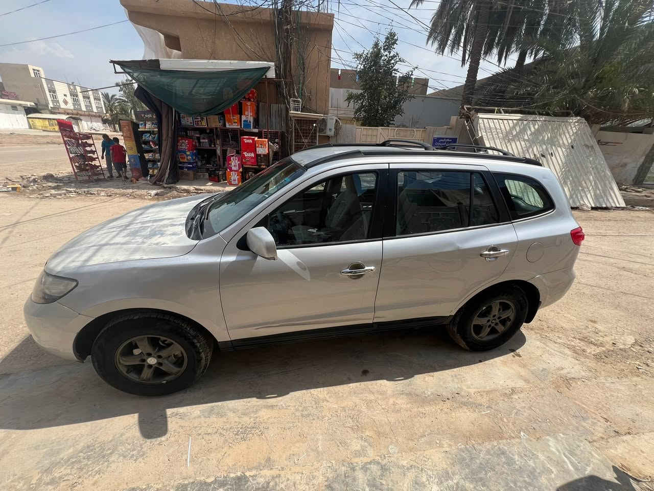 سنتافي ٢٠٠٨ للبيع او مرواس رقم بغداد مشروع وطني سياره جاهزه داخلها نظيف صدرها الامامي والخلفي خير من الله ضررها فقط بنيد مبدل ومصبوغ وحاليا بي جراد مكينة ٦ حجم ٢٧٠٠ خمسة راكب  تبريد تدفئة شغالات  خير من الله مابيها اي جطل السياره عندي اذن المكينة  الخلفية كامت وتبديلها انزله من سعرها عليه ومحتاجه زوج تايرات للعلم مبدل تخم بلكات وتخم مجاول وتخم نوزلات بيها طخطخات بسيطه عدى البنيد واضحة ب صور سونار مابيها تجي تاخذها وين ميعجبك وديها اي ابو سونار تريد مكانها ديالى الخالص   سعرها ١٠٥ وبيها مجال ترهم مراوس حسب القناعه للتواصل على الرقم او الخاص واذا تحب ادزلك فديو راسلني ع ماسنجر واني حاضر ***********
