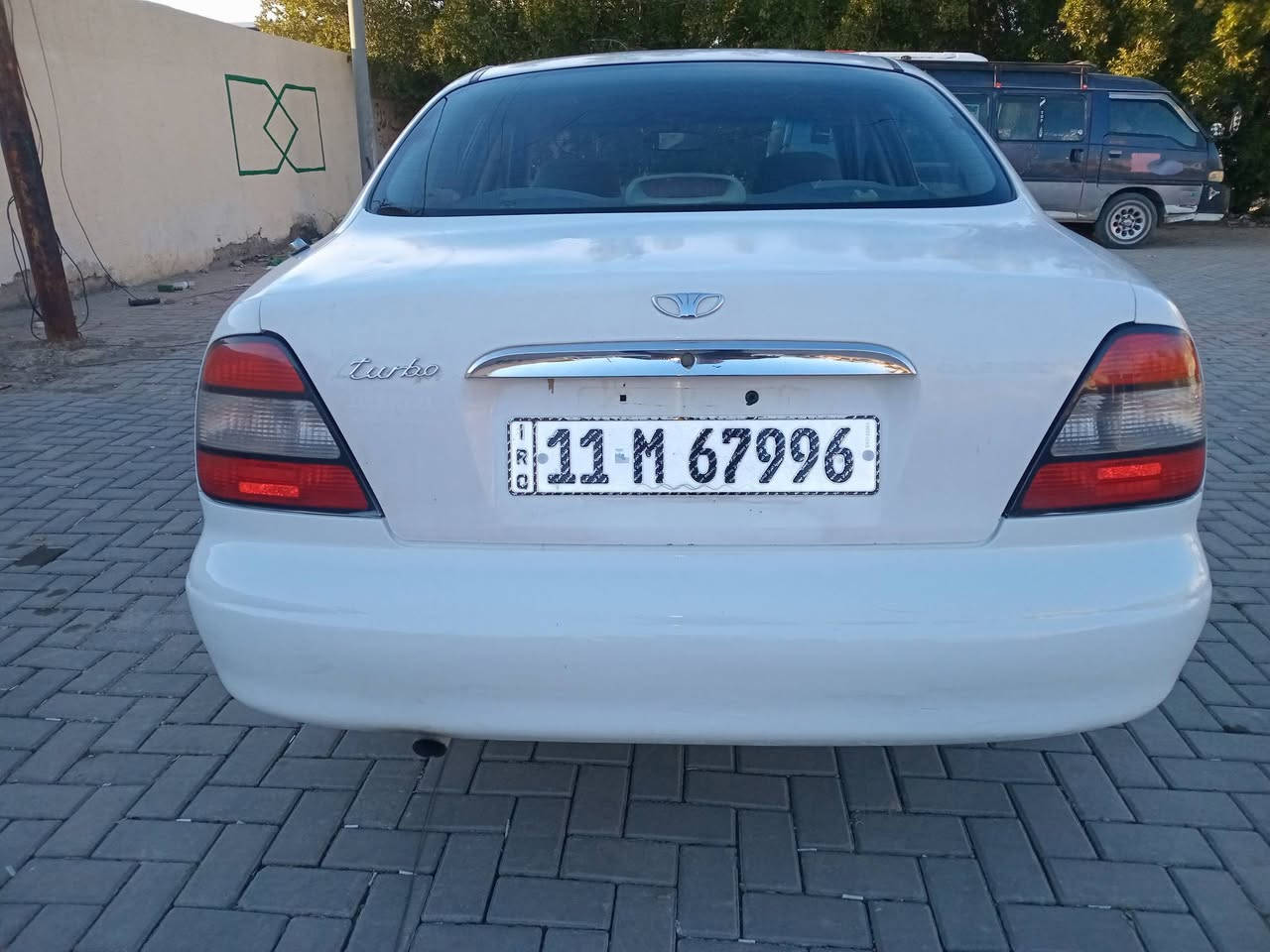 السلام عليكم ،،، للبيع دايو لكنزا موديل 2000 محرك 1800 كير اوتوماتك قبل شهر بدلته جديد مال حاويه السياره بيها قطع صبغ بدون ضربه مجرد صبغ انقلع وعندي صور قبل الصبغ لايت زنون سلايت رووف باسمي الرقم الدولي هزه جديده سنويه لغايه 2031
مكان السياره بغداد العامريه السعر 48$ سياقه حلوة وناعمه مابيها اي نقص *********** السياره احلى من الصور *********** وتحياتي للجميع
