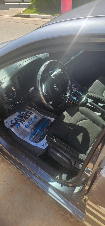 كيا فورتي 2019 EX
محرك 2.0 اقتصادي جداً

قير CVT ناعم

شاشة كبيرة + Apple CarPlay

كامرة خلفية

سنسرات + مثبت سرعة

LED نهاري

تبريد قطعتين

كشنات تدفئة 

ستيرن تدفئة

مثبت سرعة

ردار 

تحذير اصطدام امامي

فرملة طواريء تلقائي 

تثبيت سرعه 

شحن واير لس 

نقطة عمياء

مكيف ثلج

داخلية نظيفة جداً

صرفية ممتازة للبنزين 🔥

وارد امريكي  

سيارة مرتبة وما تحتاج شي

✅ مناسبة استخدام يومي

✅ جاهزة للفحص

السعر 140 وبيه مجال 

📍الموقع: كربلاء

📞 للاستفسار ***********

