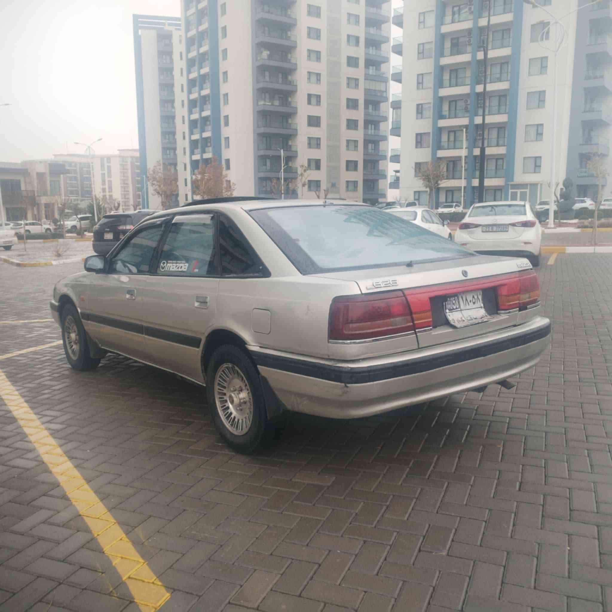 مازدا ٦٢٦
مۆدیل ١٩٩٠
٨ بەخ گێڕ ئۆتۆ ماتیک 
٤ جام کارەبا پێشو پشتی کەپس بێ لێدراوی بێ خایس
ئاڕمی پلاستیکی هەولیر
٤ تایەی تازەی لە ژێرە پاتریو کوشنی تازە 
گێڕ و مەکینە و تەقەو  ڕەقەی بەشەرت
ئاڕم و ئەوەلیات و بڕاوە بە شەرت 
وایەرمەنی و هەموو گیانی ئیش ئەکات 
 سەیارەکە زۆر جایز و مەزبوتە ماڵی دۆستە 
هەموو گیانی ئیش ئەکات   سعر 33 گەڵاو مەجالێ برایانە  شوێن بازیان  ژم *********** فایبەر وتساپ
