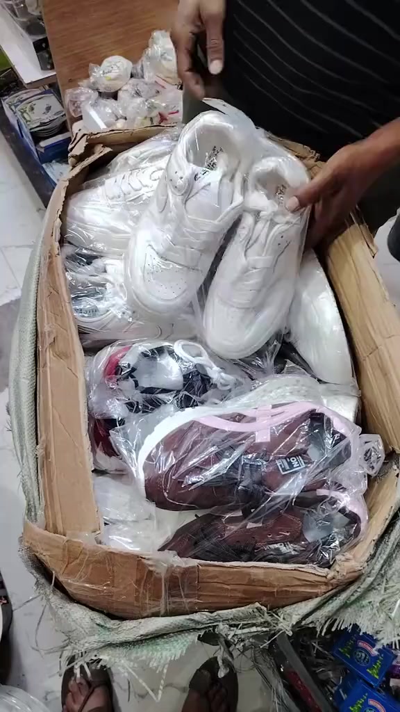 ياالله

يقدم لكم مجمع الساعة للمواد المنزلية 
كل مااهوجديد وصلت لينا بضاعه جديدة 

ان شاء الله تنال اعجباكم متابيعنا العزاء

كسر باله احذيه اصلي شرط وقياسات مختلفة

ولا سعار تنافسيه شرط مجمع الساعه عروض مستمره بيه ان شاء الله

تفاصيل داخل فديو


**إذا كنت صاحب هذا الإعلان وتريد حذفه لأي سبب، رجاءا أرسل رسالة إلى الدعم الفني**