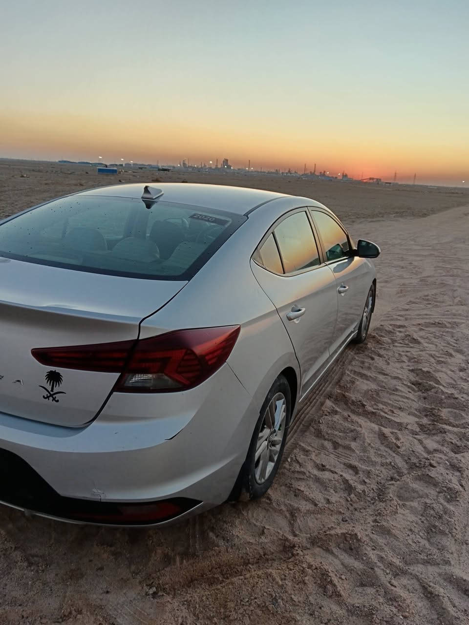 السلام عليكم ورحمة الله
النترا للبيع
مديل 19
!رقم بصره
سياره كامل معاملته رقم الجديد
مواصفات السياره
محرك 2000 دوش
تحكمات ستيرن
مانع نزلاغ
تحديد مسار
توقف ذاتي
شاشه كبيره
3 انضمه قاره
حساس مري
لايت زنون ستوني شاده
حادث تبديل بنيد فقط بدون دوخل الباقي ليبل واحد 
سعر 133 $
عنوان بصره معقل 
مبايل ***********
