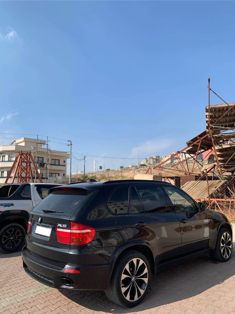 X5m نوزه ل كورت تنفس تبيعى
بانوراما
داتاشو 
٣ ريز كوشن 
تبريد مركزى 
كوشن جلد و كاره باى + سپورتى + سياحى 
ويل ٢٠ دوو سايز
بي ده عم و سبغ
سياره يال دهوكى *********** دهوك, العراق
