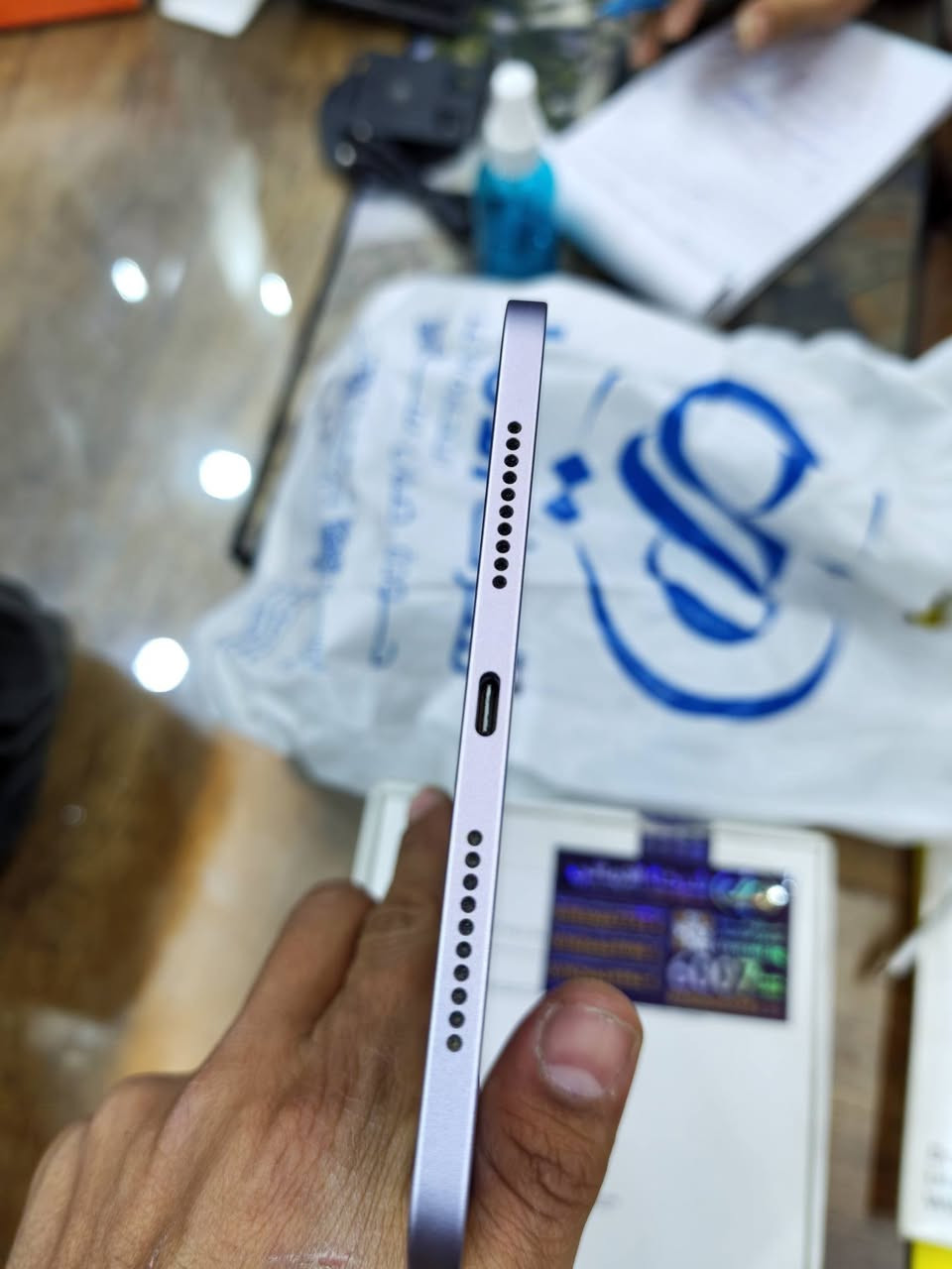 ايباد مني 7
جهاز جديد استعمال ٥ اشهر فقط استعمال قليل وبعده الضمان بي باقيله ٧ اشهر من شركة الاماني في كربلاء ضمان ماستر
بطاريه بعدهي 99%مشحون 133 دوره فقط يعني جهاز اخو الجديد شخطه وحده مابي نضيف كولش كارتونه +شاحنه الاصليات مال شركه معالجه مال ايفون 15 برو ماكس وبعد ميحتاج احجي عن مواصفاته لان ايفون وشركة ابل غنيه عن التعريف سعره600الف عنواني كربلاء باب بغداد رقمي 👈***********
متواجد على الفيس
