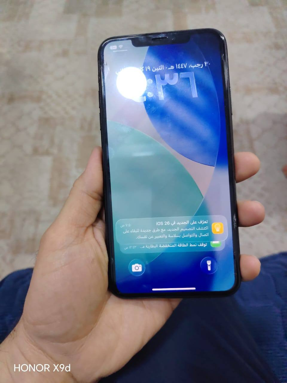 ايفون ١١ برو ماكس
شحن بطارية ٨٤ بالميه اصلي مامبدل شي نظيف يحتاج فقط تبديل سماعة اللي جوه لان صوته ضعيف السعر ٣٧٥ الف 
***********
وياه باكيت وشاحنه
