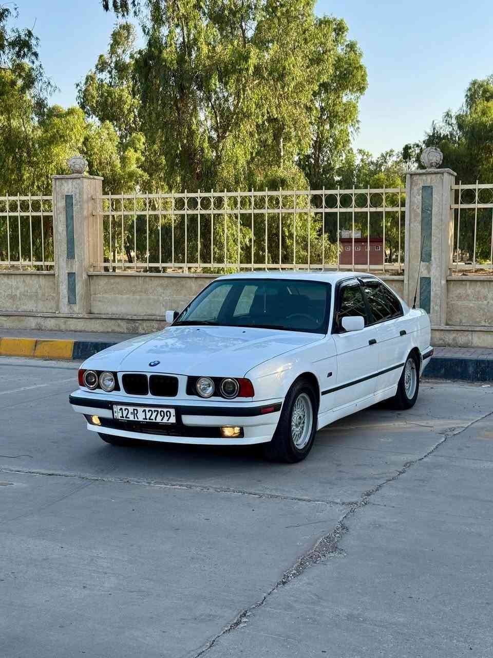 سلام عليكم
للبيع بي ام 525 كبس دجتل 
موديل 1988 محدث بل كامل من الدعامية الى الدعامية1994
تبريد ثلج 
سلايت 
جامات كهرب 
كشنات جلد داخل صاج دبل جكمجة 
ويل كب خلية
سقف كنتارة
لايتات زينون 
طخم الامامي طخم الخلفي جديد 
طخم تاير جديد 
صبغ عام 
كير عادي 
العنوان :موصل مجموعة الثقافيه 
***********
***********
السعر 60$
