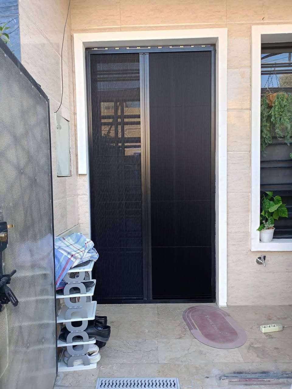 🚪✨ بابك مو بس باب... صار حماية وأناقة بوقت واحد!

ودّع الحشرات والحرارة والرطوبة والضوء الزايد 👋
مع أبواب السلايد العصريّة – تصميم أنيق، حماية كاملة، وجودة تدوم.

✅ عزل حراري وبرودة 100%
✅ يمنع دخول الحشرات100%
✅ مقاوم للماء والرطوبة100%
✅ يمنع الضوء المزعج 100%
✅ شكل راقي يضيف فخامة لبيتك

💬 تواصل ويانه مباشرة واحجز بابك وريح بالك 
📞 ***********
اتصال واتساب

#ابواب_سلايد #ديكور_منزلي #عازل_حرارة #ابواب_مودرن #منع_الحشرات #العراق #بغداد #تصميم_داخلي #باب_سلايد
