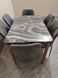 متاح ميز الطعام مستعمل اخو جديد  ميز + 6 كراسي  السعر /220 الف بيها مج...