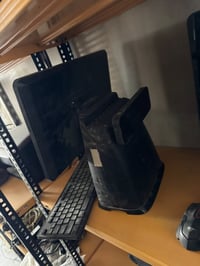 ٤ كاشيرات • للبيع