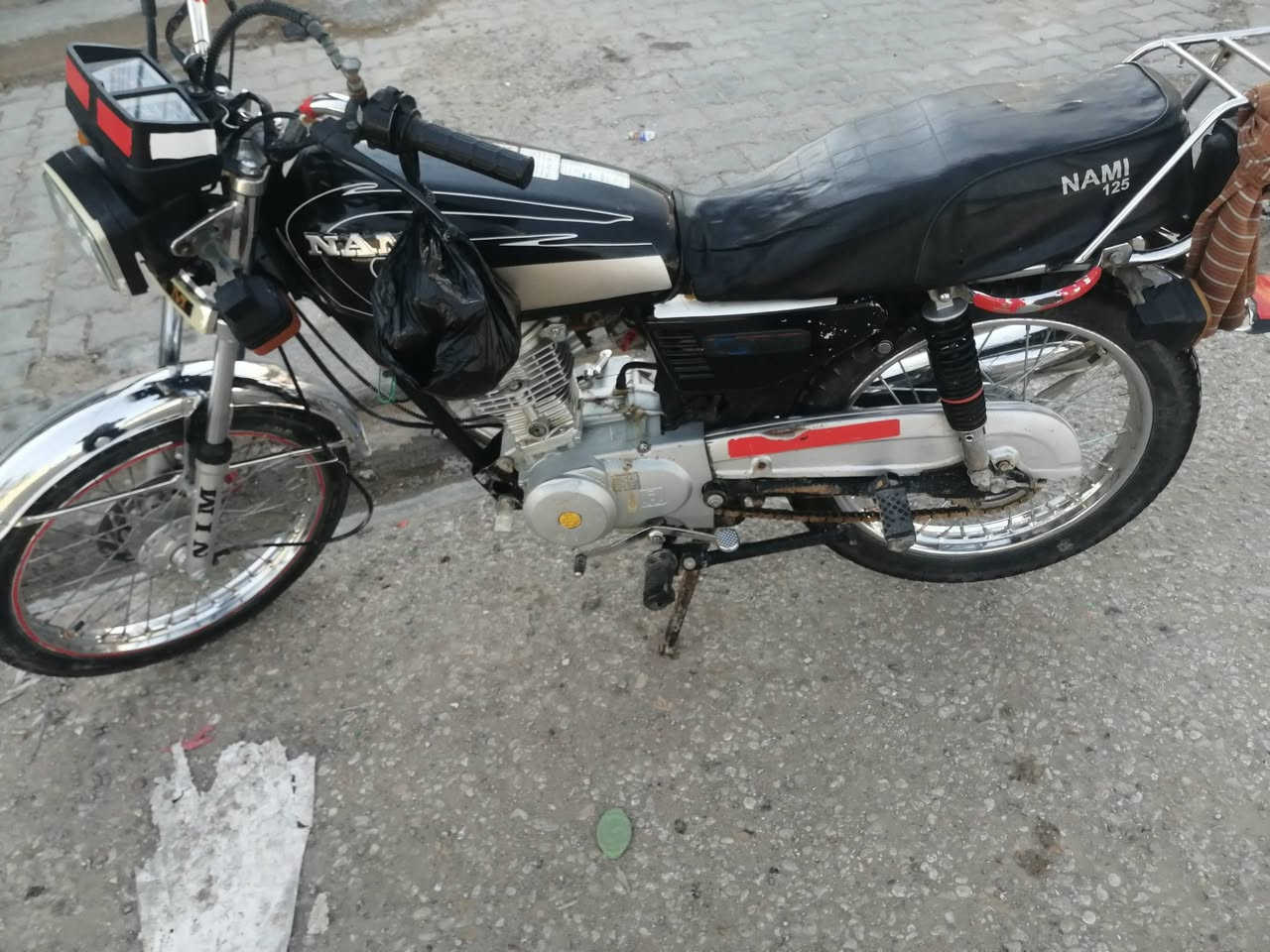 سلام عليكم دراجه للبيع نامه الاصلي ايراني موديل 21دراجه نضيفه عوزها بس الكهربائيات سعرها 750وبيها مجال مكاني نجف شارع المطار القديم ***********
