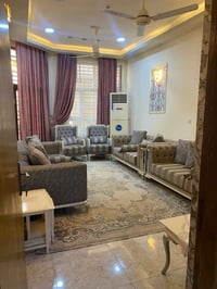 ١٠ مقاعد • قليل الاستخدام • نظيف