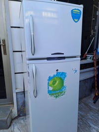 ثلاجة كونكورد • ٢٤ كبير • قابل للتفاوض