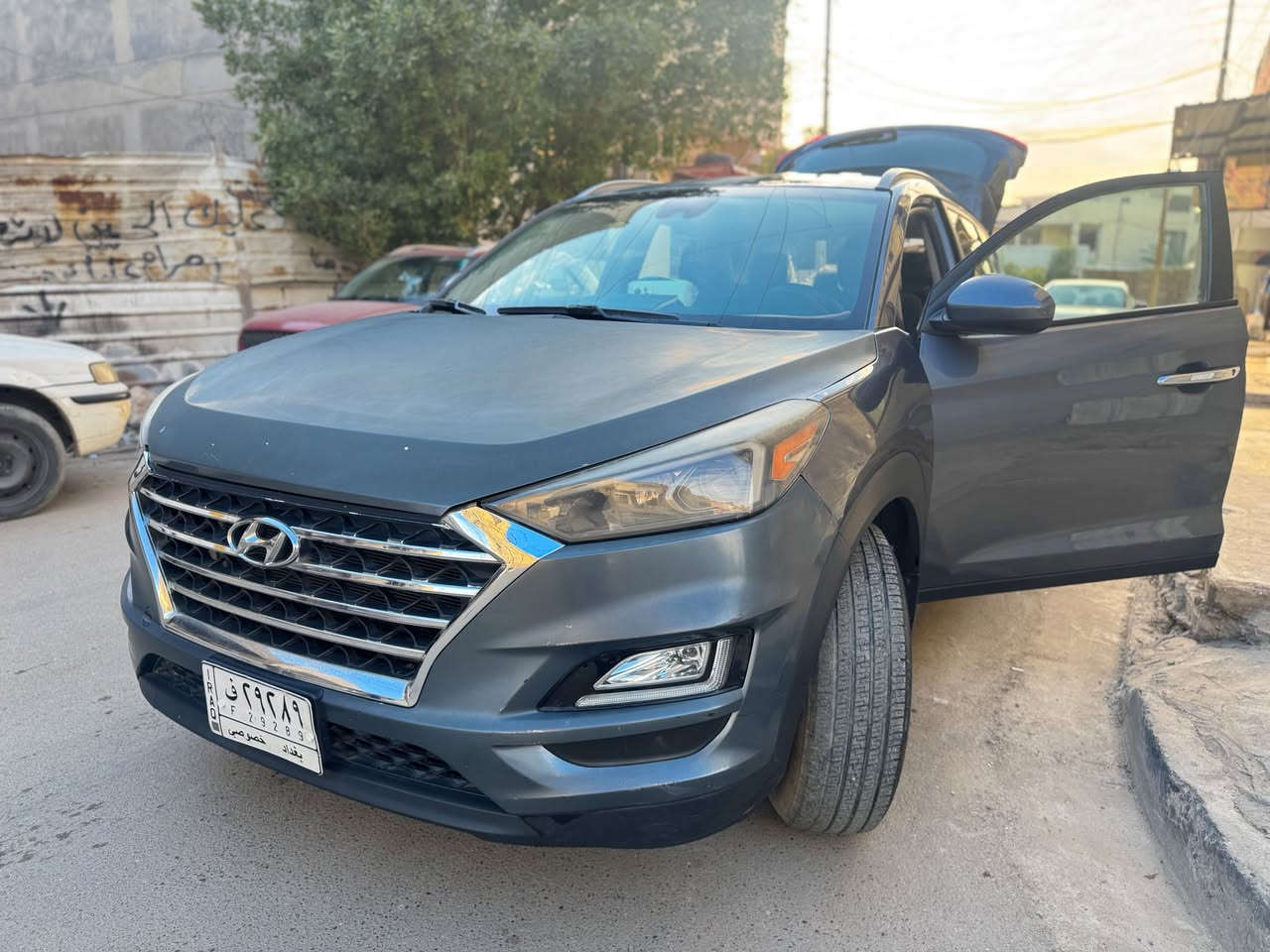 السلام عليكم من رخصت الادمن      
توسان هونداي موديل 2019 رقم بغداد نص مواصفات
بصمة
رادار جانبي
نقطة عمياء
كشنات كهربائية 
تدفئة كشنات
سايد بريك بصمة
ضوء ترحيب
مكينة حجم 2000 جي دي اي اقتصادي
دواخل مفروشة
الحادث تبديل بنيد  فقط والبنيد جارد  والباقي ليبل واحد 
ايرباك ستيرن فقط
صور الحادث داخل المنشور
السيارة تحتوي على  شخوط ورصعات خفيفة نتيجة استخدام والباقي مكفول
ماشية تقريبا 48الف ميل
السعر 155ورقة
موبايل *********** ابو نرجس/البلديات
