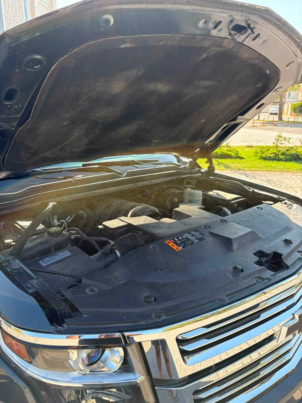 ⚜️ بسم الله الرحمٰن الرحيم ⚜️
تاهو 🔥 : TAHOE 
النوع 🚗 : Chevrolet
الفئه 💯 : RST
الموديل 🔥:2020 
حجم المحرك💯 : 8V 
سعه المحرك 💯 :  6200 L
توليد المحرك💯 : 4200 H
المسافه المقطوعه🚦: 69 mi
الموقع 📍: كربلاء المقدسه 
للأتصال ☎️: ***********  

المواصفات: بصمة / مقاعد منفصل VIP 5 / كامرات / شاحن وايرليس / رادارت امامية وجانبية / كراسي كهرباء / جلد / شاشه خلفيه / حساسات امامي + خلفي  / زجاج خلفي كهرباء AUTO / تشغيل عن بعد  / مانع انحدار  / مثبت سرعة / جنطة كهرباء / تدفئة + تبريد كشنات / شاشة كبيرة / قاصة / كير تعليگ / اشاير مري / مري قلاب / مري شفط  /أوتو شو / شاشه CarPlay / مستشعر هزاز كشن سائق / خزن ميموري/ لايتات عدسه زنون / شاشه اعطال / عداد ديجتال / فتحه سقف سلايد روف / سماعات BOSE / تحكم أناره داخليه/  فور ويل  /تحكم ستيرن كهربائي / علامه اسود / جگات / ويل قياس 20 .

رقم الشاصي :
1GNSKCKJXLR303790

تفاصيل اخرى : السياره وارد امريكي حادثها كما موضح بالسونار امامكم عليها ادامه كامله حداديه صدر جدد مكينه كير مكفوله دسكات جديده نظافه التايرات 80٪؜  هزة جديده رقم انگليزي بغداد مشروع وطني السياره بأسمي تحويل مباشر ثاني يوم .

السعر 💵 : 295 
بيها مجال للطيبين .
