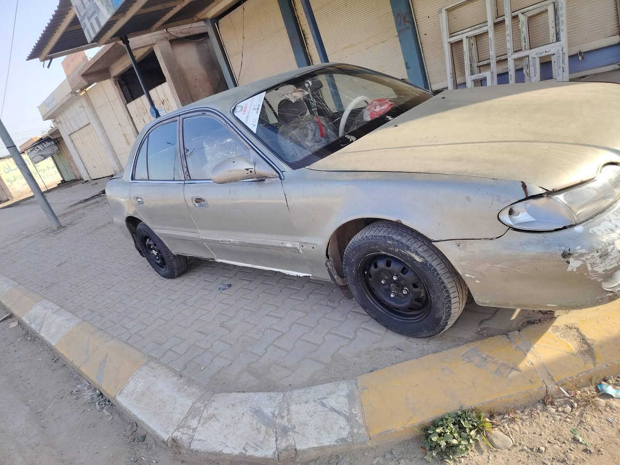 السلام عليكم للبيع او مراوس حسب القناعه سياره سوناتا موديل 2000 كير محرك شرط رقم فحص صلاح الدين بدون وكاله وتحويل صدر جديد لايت عالي ناصي مسجل 4 سماعات جدد باور شغال ماسحات شغال اسياره جاهزه وحيل حلوه ومال جناي ماتصرف عليهه ربع اسعر18  مكاني الشركاط @ ***********
