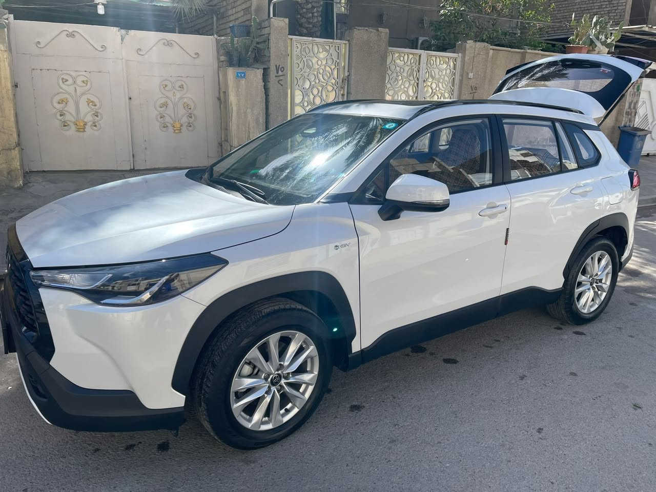 السلام عليكم كورلا كروس هايبرد 24
مكينه 2000
داخل جلد 
سلايت
رادار
مانع تصادم
تحديد مسار
سبايدر قمار
بلوجكتر
تبريد قطعتين
كامره
شاشة
تحكم ستيرن 
ماشيه 20 الف وقابل للزياده
كفاله عامه عده طخه بل باب وهاي صوره الطخه موجوده غيره كلشي ماكو
السعر 27 مليون وبيه مجال 
رقم بغداد مكاني بغداد القاهرة
***********
