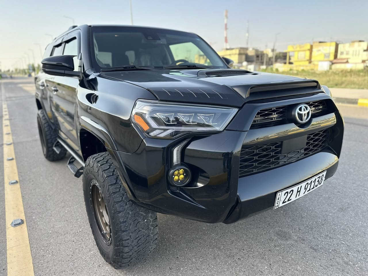 السلام عليكم
موديل2022 
TOYOTA  4RUNNER SR5 Preniuim✍️
~ تويوتا فور رنر 
~ وارد أمريكا  
~ محرك 6 سلندر  / V6 
~ فئة SR5 
~ ايرباك سترن و برده رجعت بيلادي 
~موصفات 1/1 
~ بصمة 
~ فور ويل ( 4*4 ) 
~ شاشة كبير  كاميرة دوار 
~ كاميرة خلفية 
~ داخلية اسود ملكية 
~ رادار أمامي  
~ كشن أمامي كهربائية 
~ كشن مخمل 
~ لايتات 3عدسات زينون
~تحديد سرعة 
~ حجم تايرات 17 
~ ماشي66  الف ميل 
~سيارة رقم اربيل ب اسمي  
~ سعر  (248 $ )ورقة دولار بيها مجال 
~ مكان واسط العزيزية
***********
