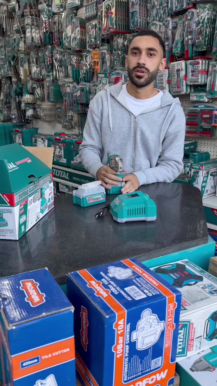 السباك الشاطر… عدته دايمًا توب 🔥
وعشان نخلي كل شغلك يتقفل من غير ولا غلطه✅✅ 
وفرنالك في توتال بدوي ماكينه لحام مواسير بولي من توتال💥💥💥

Model⤵️
✨TWTLI20182✨

الملحقات🛠️🛠️
٢ بطاريه ٤امبير✅
شاحن للبطاريه ✅
٣ لقم ✅

وسعرنا دايماً مفيش عليه اختلاف 🔥🔥
توتال بدوي هتخلي كل فني معاه عده توتال🔥🔥

للتواصل 01028090122📱
للتواصل واتساب https://wa.me/201028090122
📍 العنوان المنصوره الحسينيه أمام سور المحطه بجوار الكنيسه 
متاح شحن لجميع المحافظات 🚛

#Total
#TOTAL
#توتال
#Tools
#عدد
#بدوي


**إذا كنت صاحب هذا الإعلان وتريد حذفه لأي سبب، رجاءا أرسل رسالة إلى الدعم الفني**