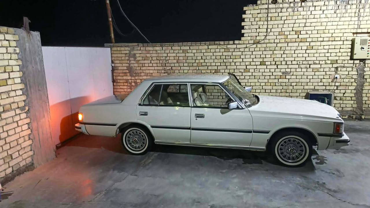 سيارة سوبر بلاديه 82 مكينه بلاديه لاصرف ولا بخار تبريد تدفئه شغال رقم السيارة بغداد صاربيه حادث الي يحب ينتصل على هاذه الرقم ***********
