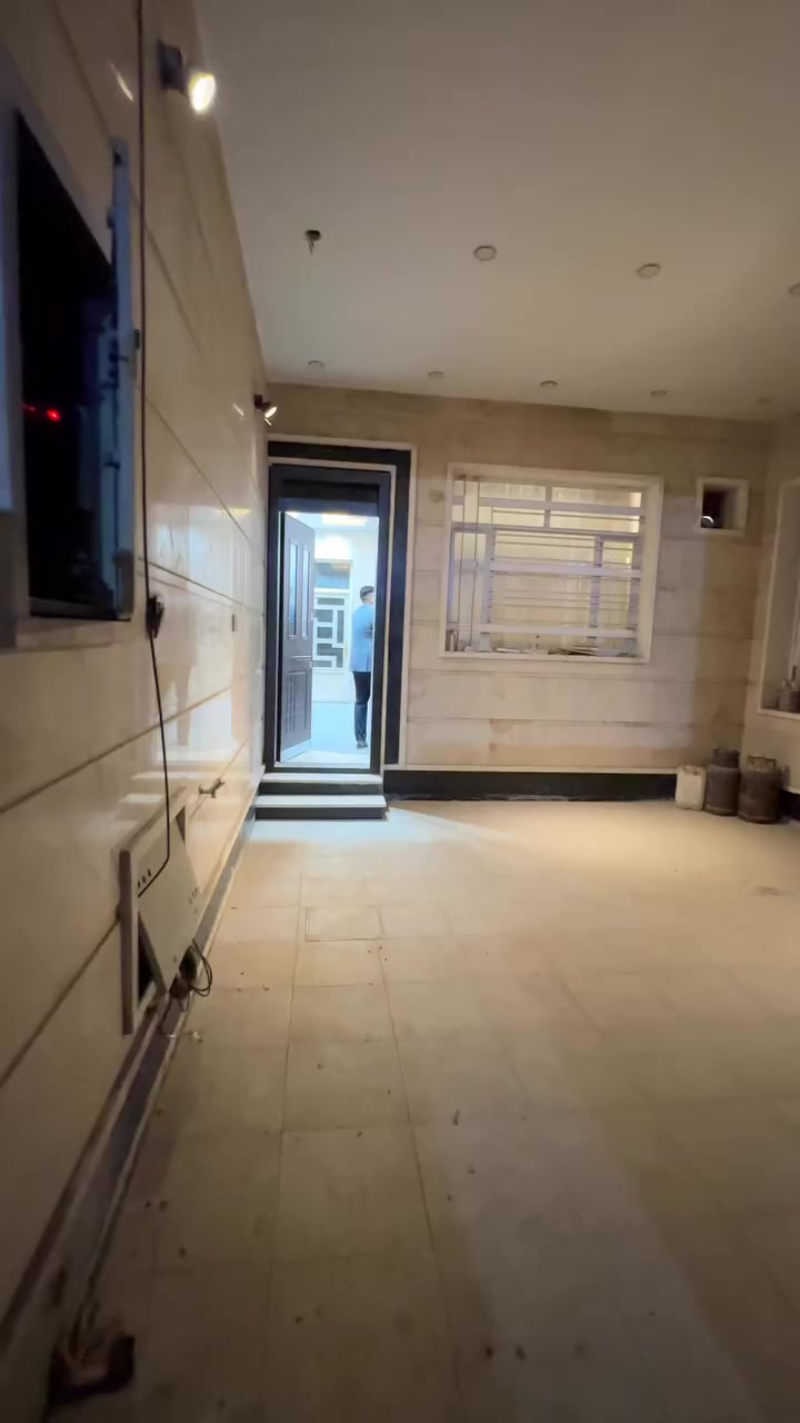 📍بيت طابق أرضي للايجار 📍
يحتوي على غرفتين نوم 
سويت وصاله و هول داخلي وكراج في المنصور المتنبي 
خلف فلافل العطشان 
***********
