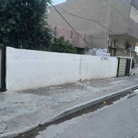 قطع من الدار ١٠٠ متر. واجهه مسلح بي بناء قابل للسكن 5 نزال 20 موقع ممي...