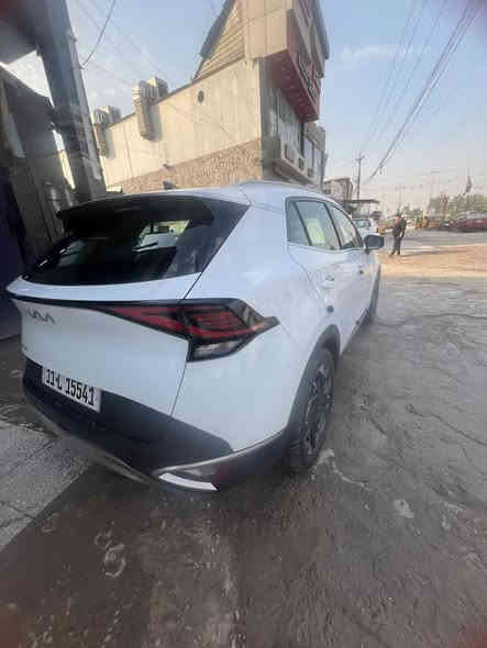 للبيع :كيه سبورتج  خليجي 
الموديل : 2024

ماشيه20 الف

بصمه  كراسي 

مري كهرباء 

انضمه قياده

تشغيل عن بعد 

حساسات امامي خلفي 

 شاشه +عداد دجتل 

كامره دواره 

بصمت ابواب 

ترحيب عند لاقتراب 

مثبت سرعه 

ويل 19

تبريد قطعتين 

داخل بيجي 

محرك 2000 دوش 

شاحن واير لس 

الصابيح الماميه LED

المصابيح الخلفيه LED

شفتات ستيرن رياضي 

مانع انزلاق 

شاشه ابل كار بليل +جي بي اس 

انذار عند الاقتراب

اشاير بل مري 

السياره كلش نضيفه وحلوه 

الرقم بغداد دولي باسمي 

السعر 240ورقه بيه مجال للشراي ابيع فقط للجناي وعقد مروري

أي استفسار ***********

مكان بغداد الزعفرانيه
