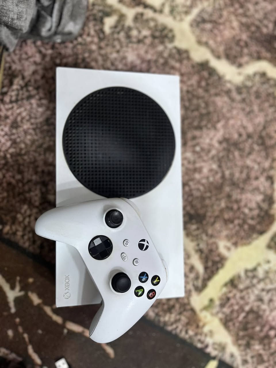 مستعجل محتاج فلوس
إكسبوكس سيري إس جديد توني مآخذه وياه كيره الأصلي وكير إضافي بس كارتونه ذبيته 

مكاني ناصريه مركز ماعندي توصيل 

رقمي ***********
