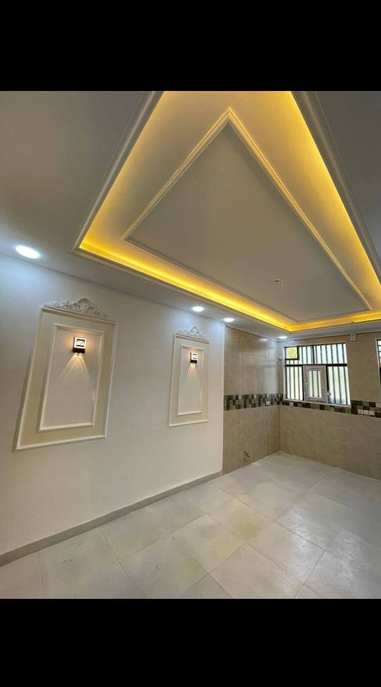 #دار_للبيع🏠
#الموقع : حي الوفاء قطاع 40 🌍

#المساحه : دار  50 واجه 5   نزال 10✨

#التفاصيل : الدار جديد غير مسكون فووول درجه الأمتياز نسبه بنائه
شارع 10+🪴ساحه امام الدار 
يتكون كل الدار الواحد من غرفتين+صالتين+مجمع صحيات+مطبخ+منور …………

🔻نستقبل كافة العروض السكنيه والتجاريه 🔻

مكتب الابرار للعقار ***********
تسعدنا زيارتكم لمكتبنا 
📍في النجف - حي السلام- شارع ابو دجاج 📍

للمزيد من المعلومات والتفاصيل عن العقار والمعاينه الميدانية يرجى الاتصال على *********** النجف, العراق
