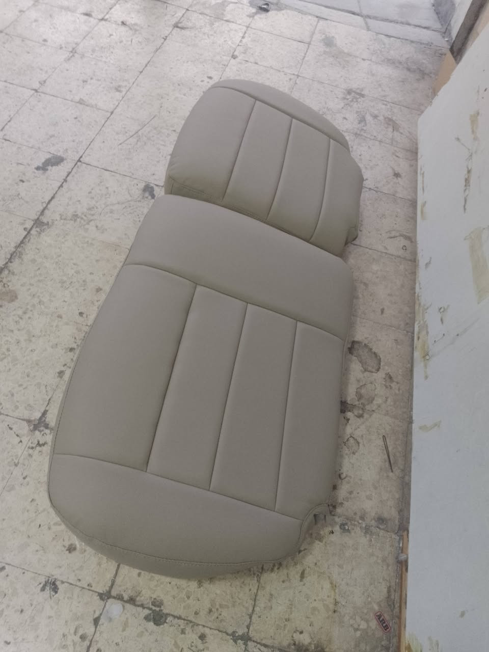 تنجيد فرش جلد أوروبي مكفول3سنوات 80
تنجيد سقف فاخر50
تنجيد ارضيه جلد 50
الوحدات وراس العين..0795208490


**إذا كنت صاحب هذا الإعلان وتريد حذفه لأي سبب، رجاءا أرسل رسالة إلى الدعم الفني**