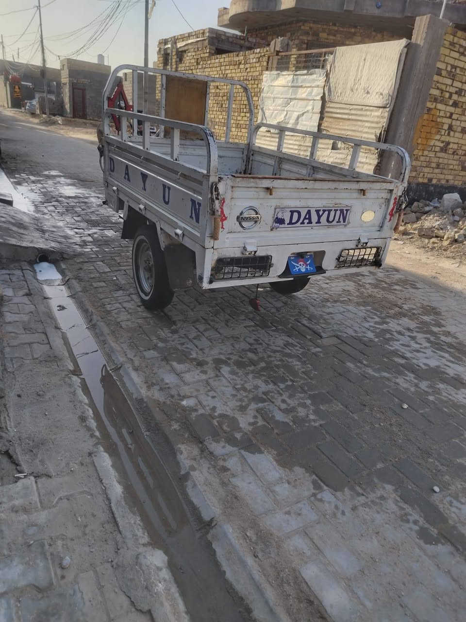 ستوته دايوان للبيع اوراق اصولي دراجه نظيفه برغم ما مفتوح بيها مكاني ديوانيه السعر مليون500 ***********
