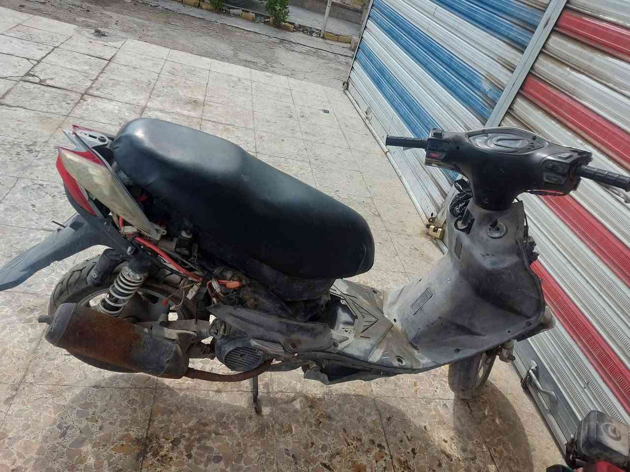 للبيع دراجة ١٤٠ متروكة ابيع كوم حديد ب١٠٠ وبيها مجال بغداد الشعب *********** واتساب غير موجود على الماسنجر
