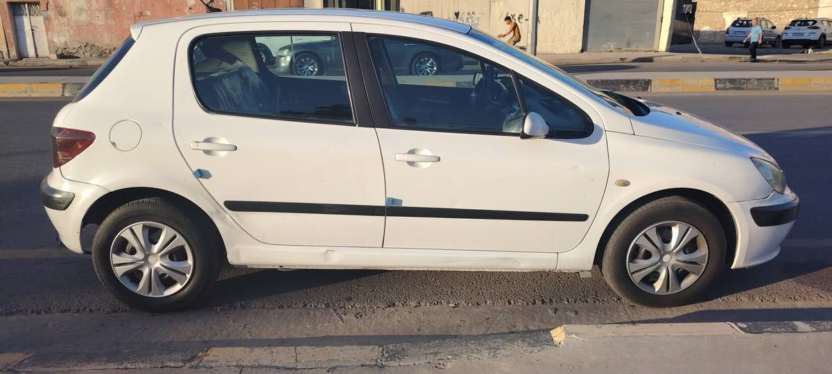 بيجو مديل 2005كير محرك شرط. رقم نينوئ اللماني. شرط التحويل. تبىريد ثلج.سعر 52 ويا مجال.. ***********.
