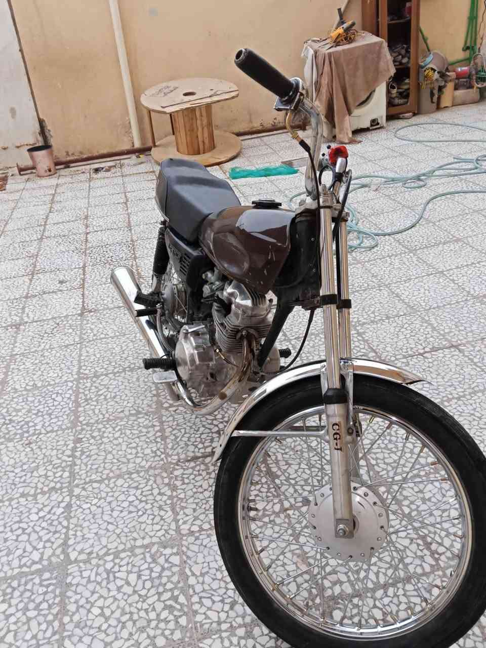 سلام عليكم دراجه كلك كلك كلك شلعه ومعدل فول دراجه ما عايزه برغي ب275 وبيه مجال شراي تصل *********** مو شراي لا تعبني بروح ابيك
